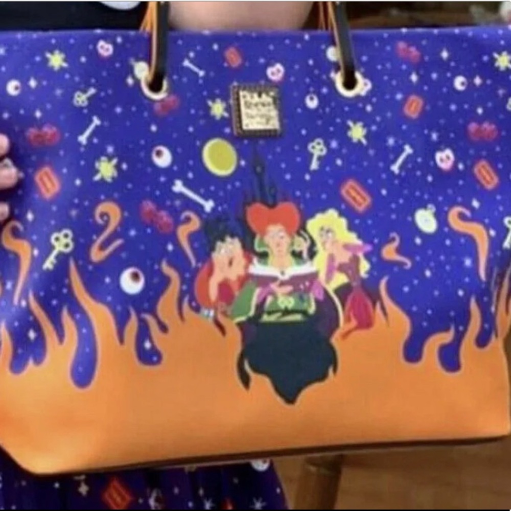 Nwt Dooney and Bourke Disney Hocus pocus 2019 shopper tote